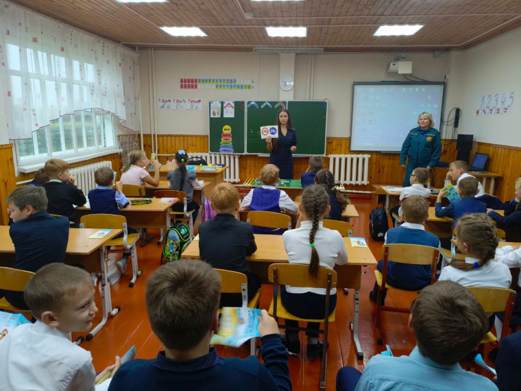 Профилактические беседы ПДД.